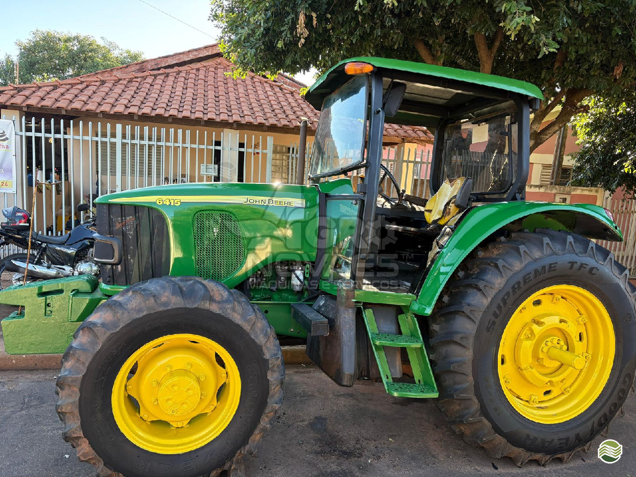 TRATOR JOHN DEERE JOHN DEERE 6415 Tração 4x4 Agro Novaes Máquinas Agrícolas FERNANDOPOLIS SÃO PAULO SP